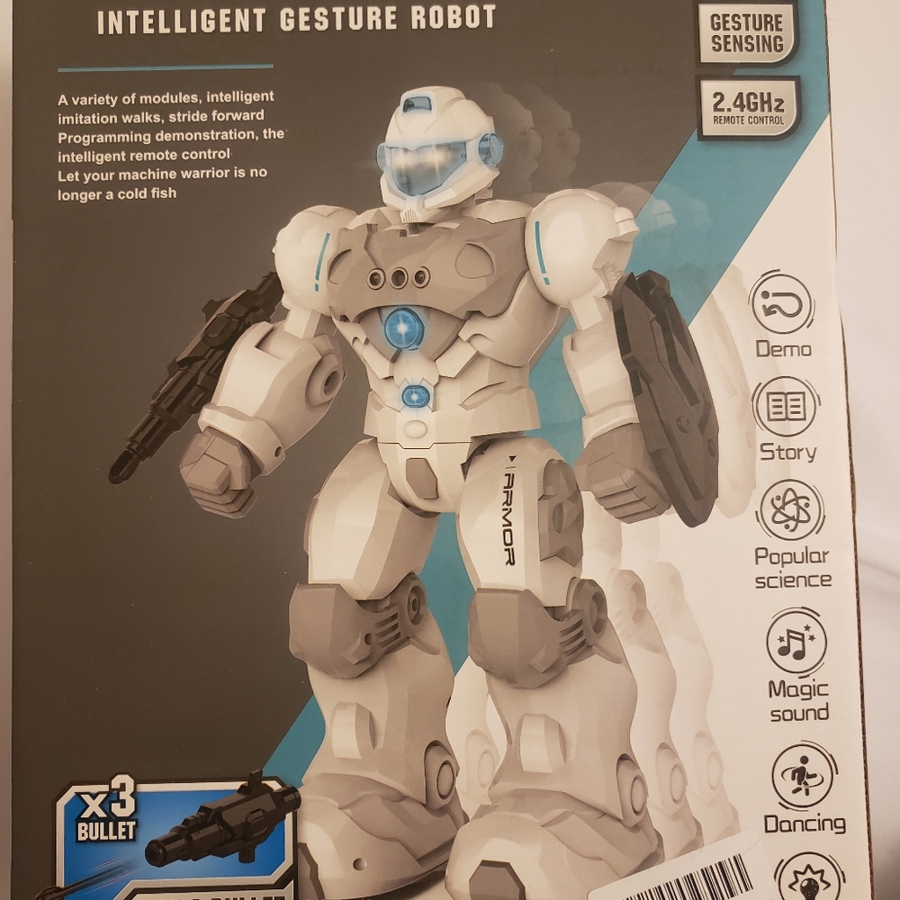 Remote Control Robot - Picture 5 of 9